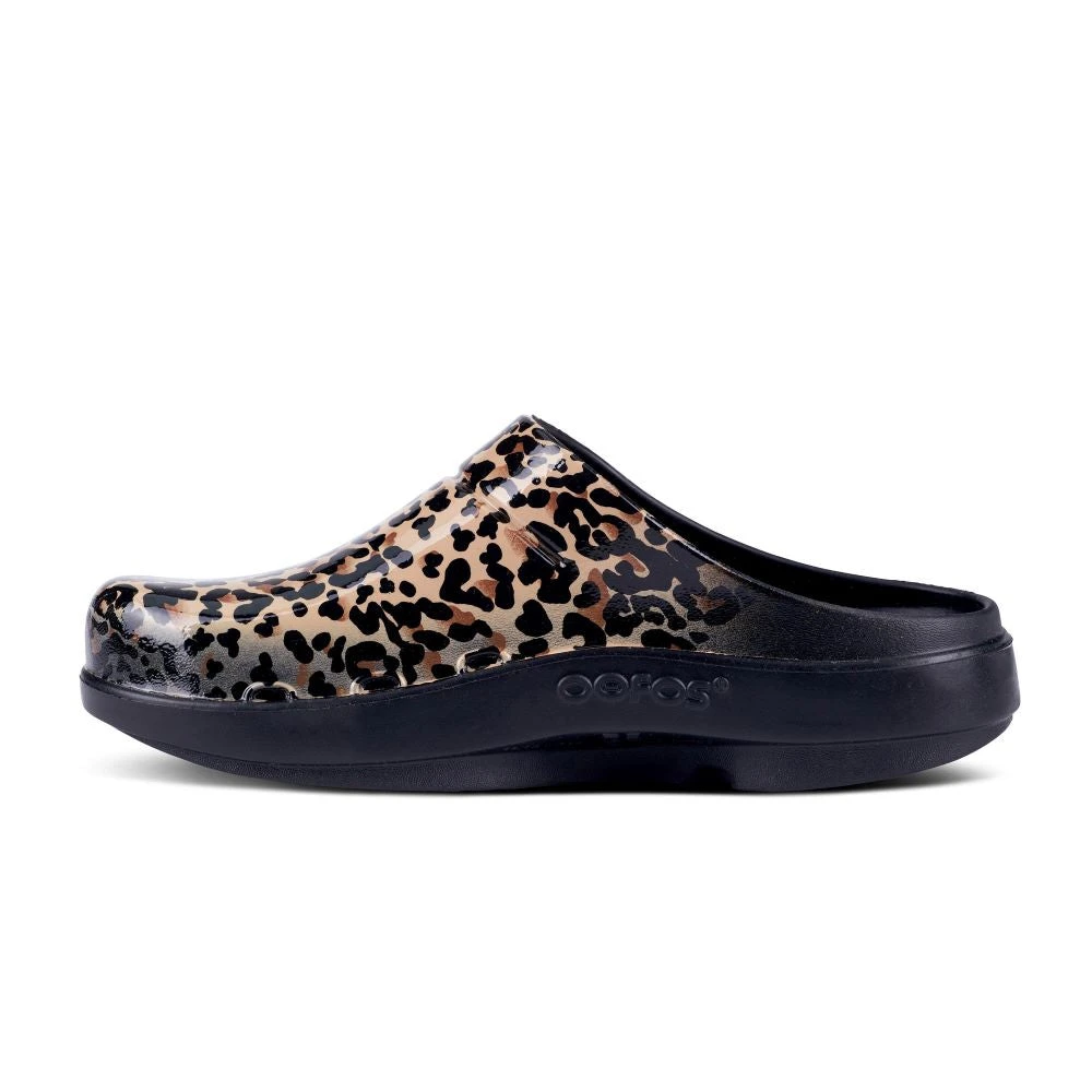 'OOFOS' Women's OOcloog Luxe Pixel Clog - Black / Black Leopard 6 'OOFOS' Women's OOcloog Luxe Pixel Clog - Black / Black Leopard - Image 6