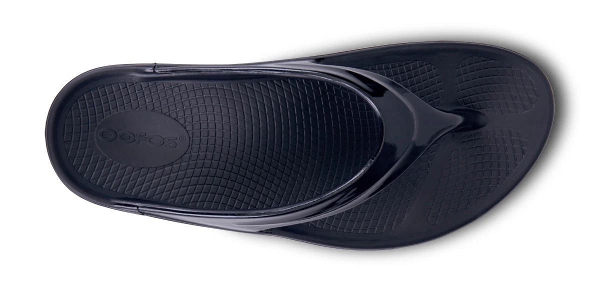 OOfos Women's OOmega OOlala Sandal - Black 9 OOfos Women's OOmega OOlala Sandal - Black - Image 9