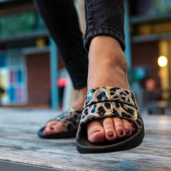 OOFOS Women's OOlala Luxe Limited - Cheetah 18 OOFOS Women's OOlala Luxe Limited - Cheetah -OOfos Store 44 10198.1646843584