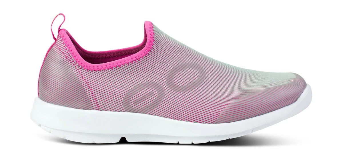 OOfos Women's OOmg Sport Low Shoe - Fuchsia 2 OOfos Women's OOmg Sport Low Shoe - Fuchsia - Image 2