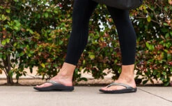 OOfos Women's OOlala Luxe Sandal - Latte -OOfos Store Latte OOlala