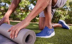 OOfos Men's OOmg EeZee Low Shoe - White Navy -OOfos Store Mens NavyeeZee1