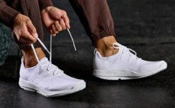 OOfos Men's OOmg Sport LS Low Shoe - White -OOfos Store Mens Wht1