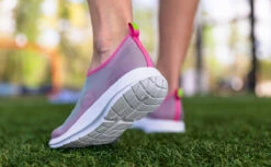 OOfos Women's OOmg Sport Low Shoe - Fuchsia 13 OOfos Women's OOmg Sport Low Shoe - Fuchsia -OOfos Store MicrosoftTeams image 2