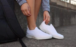 OOfos Women's OOmg Sport Low Shoe - White -OOfos Store OOmgSport White Womens1