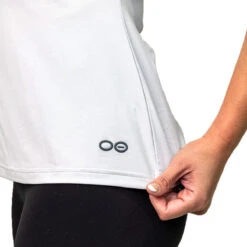 OOfos Women's COOl Down V Neck - Light Gray Heather 8 OOfos Women's COOl Down V Neck - Light Gray Heather -OOfos Store WhiteVNeck2