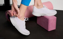 OOfos Women's OOmg Sport LS Low Shoe - White -OOfos Store Womens Wht1