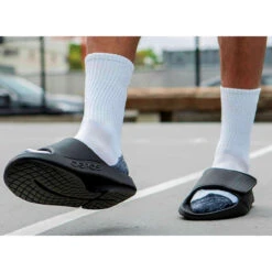 OOFOS Unisex Sport Flex - Black 16 OOFOS Unisex Sport Flex - Black -OOfos Store b3 86567.1649260424