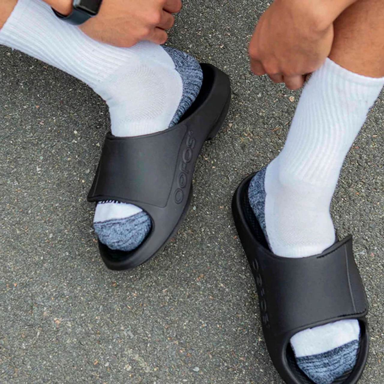 OOFOS Unisex Sport Flex - Black 9 OOFOS Unisex Sport Flex - Black - Image 9