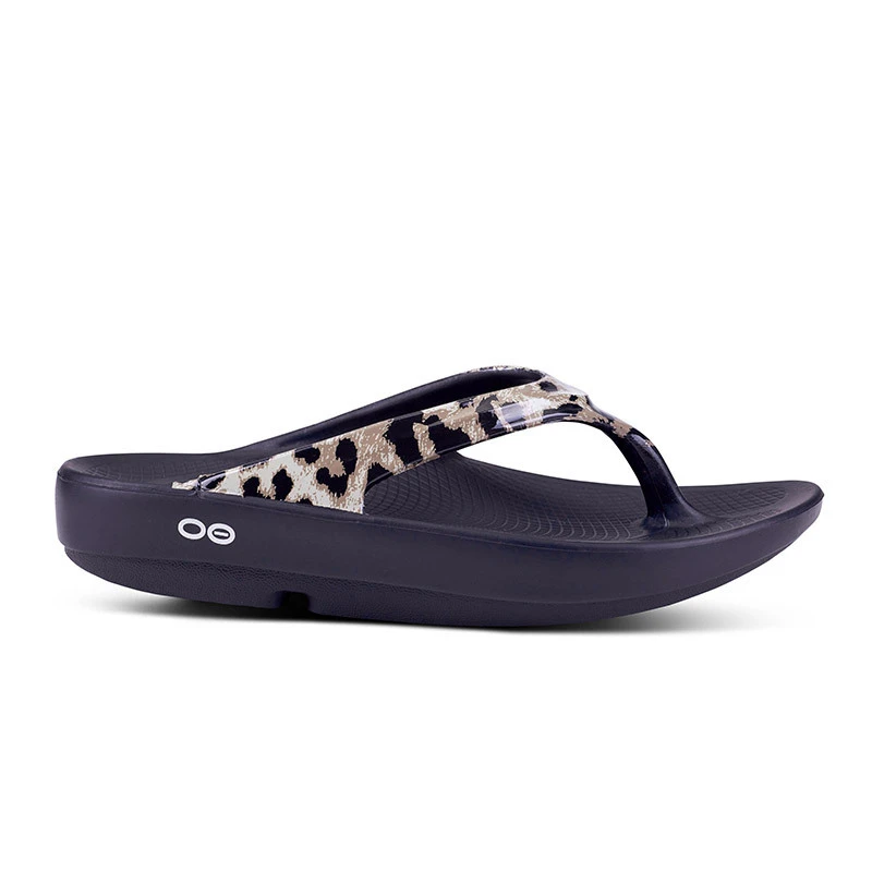 OOFOS | Leopard Patterns Platform Casual Style Unisex Street Style 5 OOFOS | Leopard Patterns Platform Casual Style Unisex Street Style - Image 5
