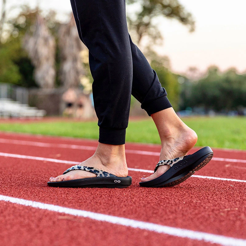 OOFOS | Leopard Patterns Platform Casual Style Unisex Street Style 11 OOFOS | Leopard Patterns Platform Casual Style Unisex Street Style - Image 11