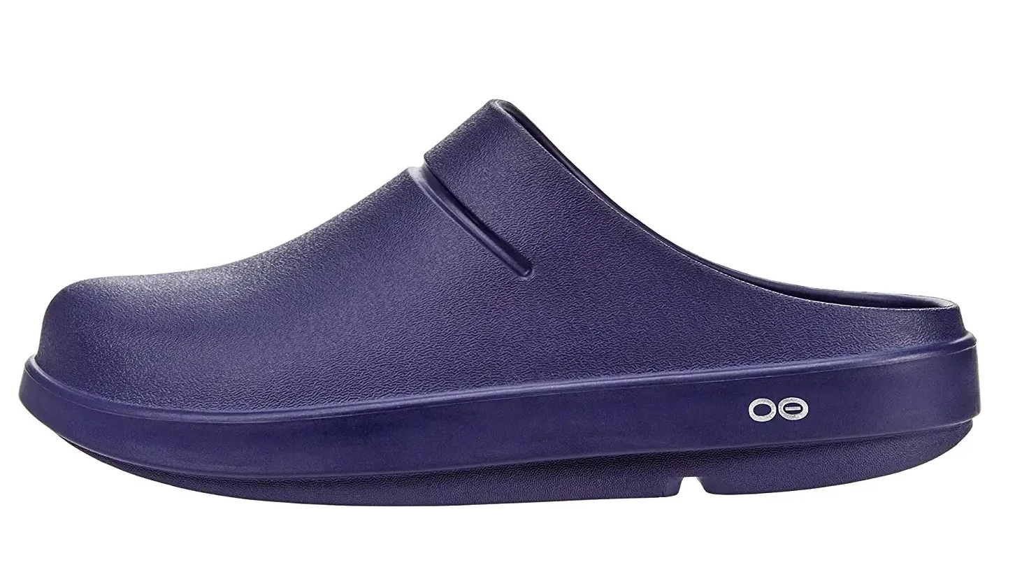 OOFOS | Unisex Plain Logo Loafers & Slip-ons 4 OOFOS | Unisex Plain Logo Loafers & Slip-ons - Image 4